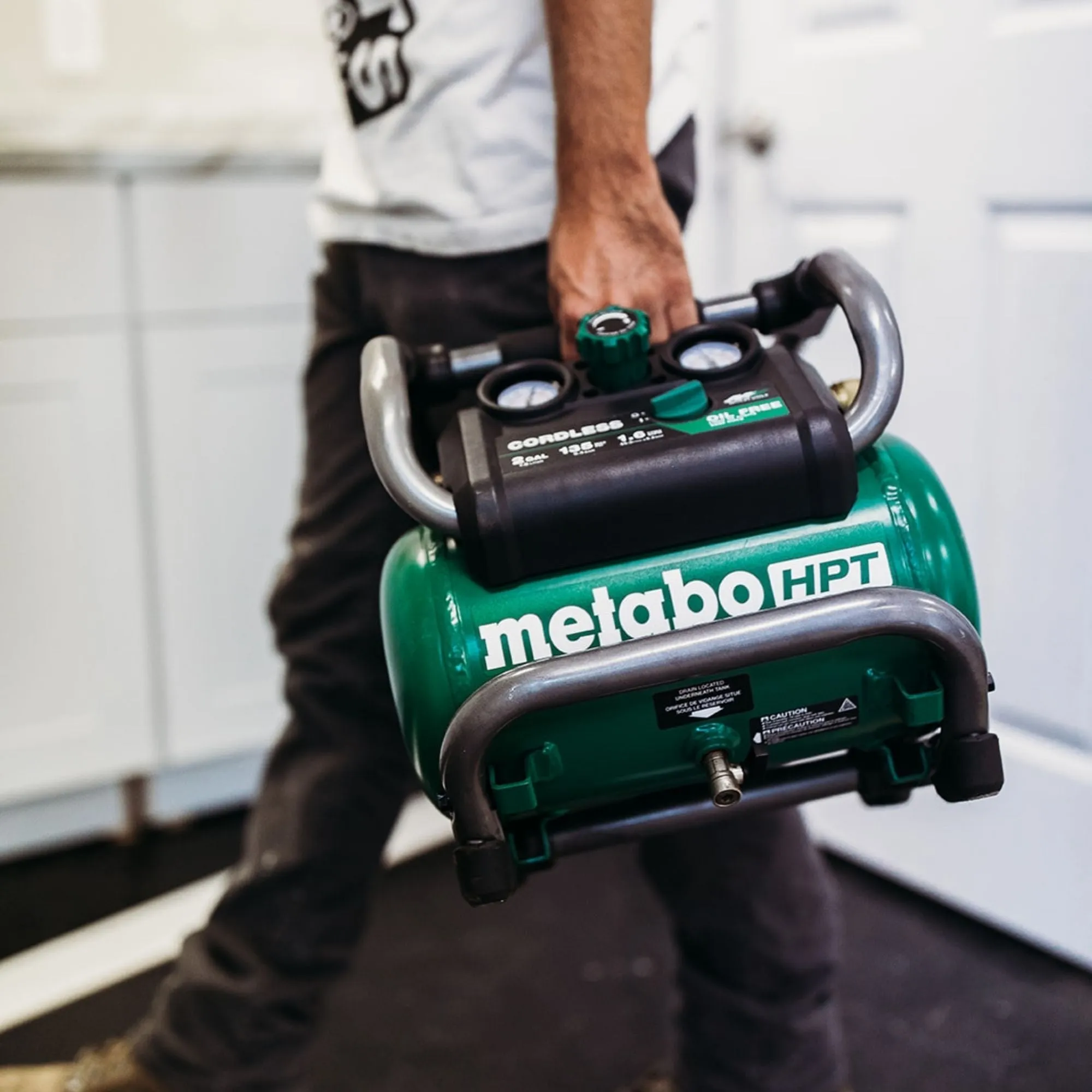 36V MultiVolt 2 Gallon Cordless Air Compressor (Tool Body Only) | Metabo HPT EC36DAQ4