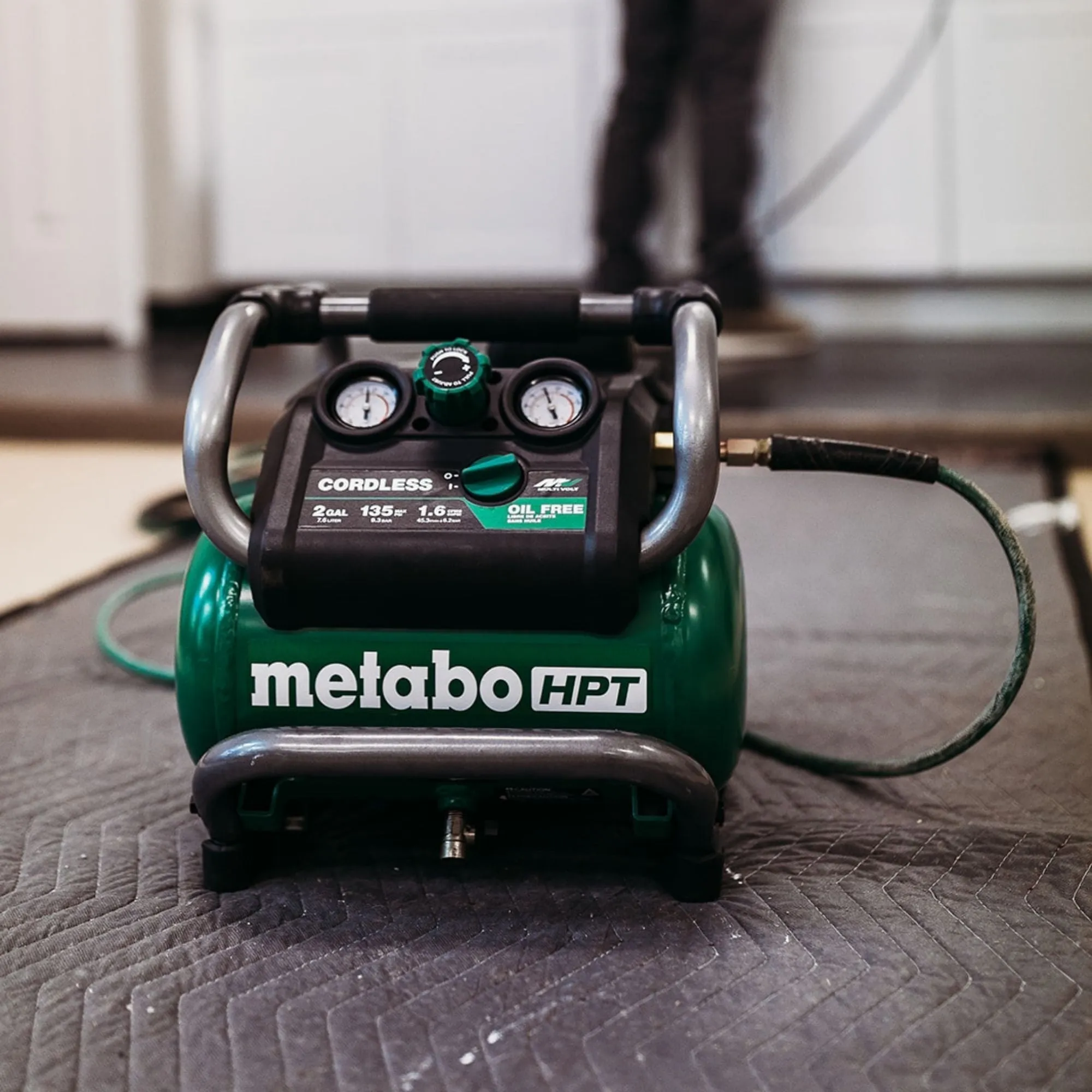 36V MultiVolt 2 Gallon Cordless Air Compressor (Tool Body Only) | Metabo HPT EC36DAQ4