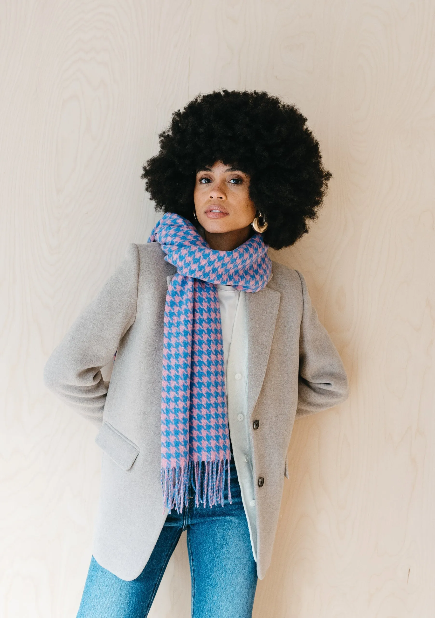 Lambswool Oversized Scarf in Blue Houndstooth